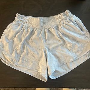 Lululemon Hotty Hot Short - Size 6